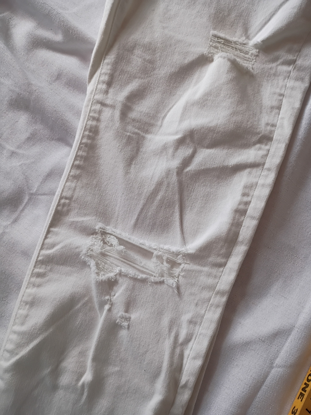 Express Mom Jean White Distressed Super High-Rise ,Ankle Straight Jeans Size 6R - Picture 7 of 12